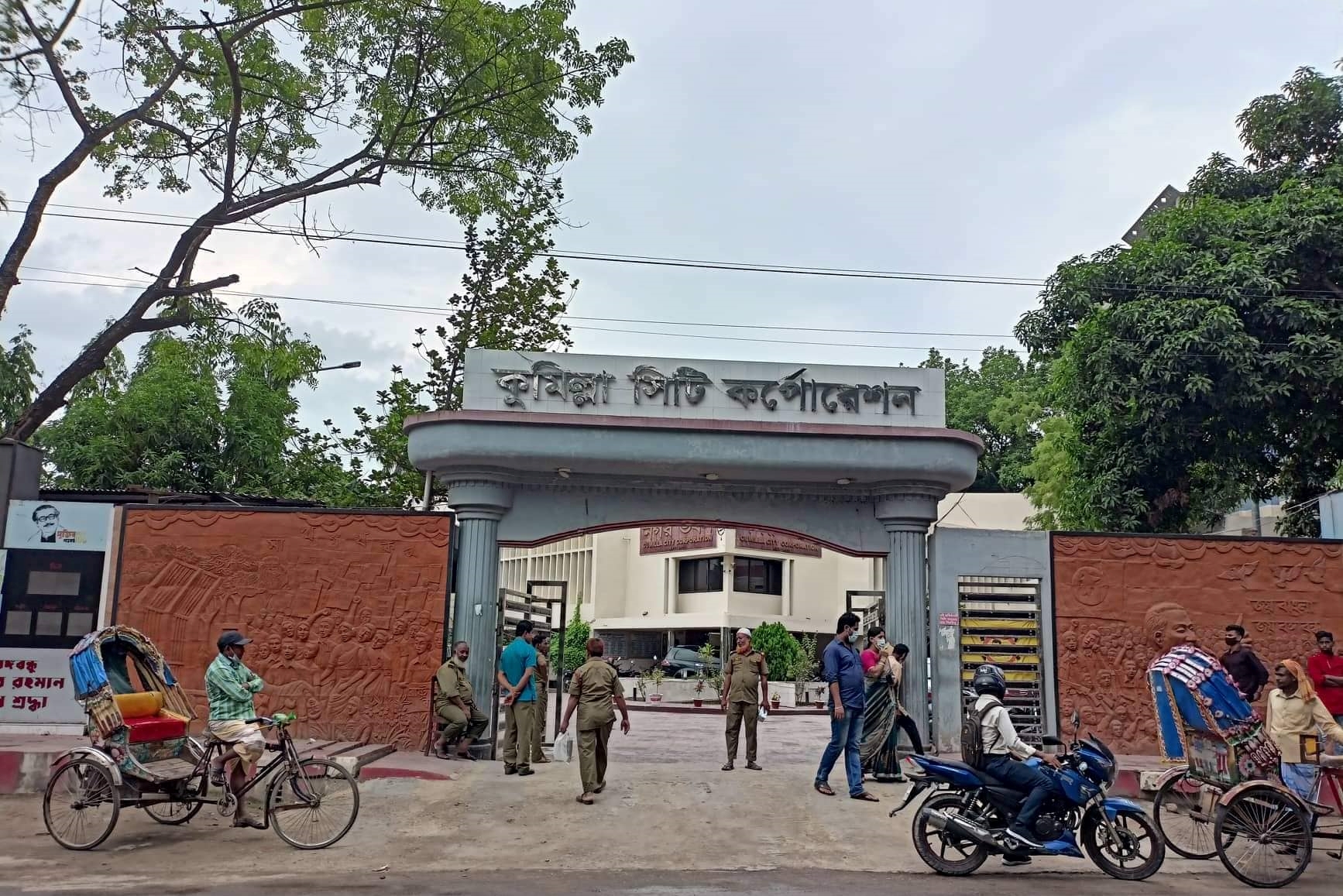 কুমিল্লা সিটি নির্বাচনে আ. লীগ থেকে মনোনয়নপ্রত্যাশী ১৪ জন, সাক্কু হচ্ছেন স্বতন্ত্র প্রার্থী