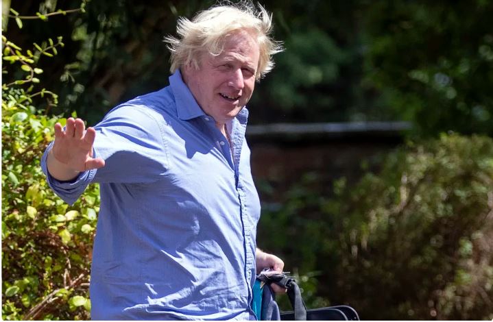 বরিস জনসন: নায়ক থেকে খলনায়ক