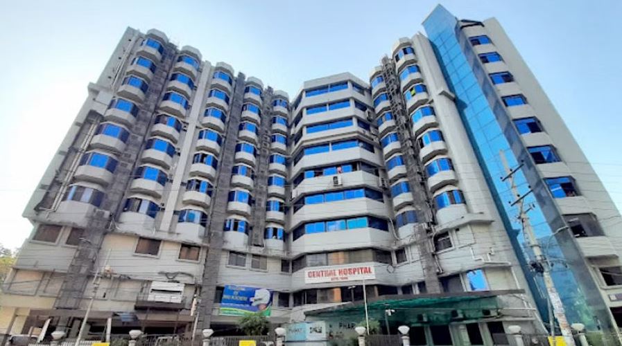 সেন্ট্রাল হাসপাতালের ২ চিকিৎসকের জামিন
