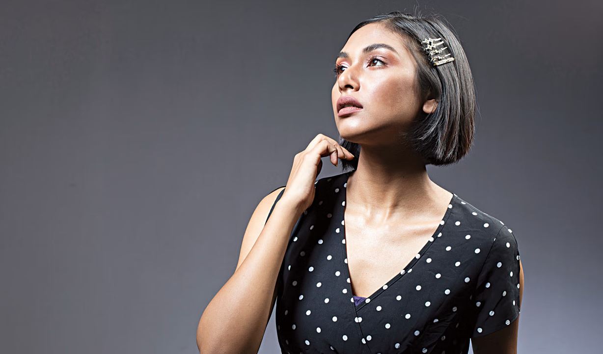 মুখের গড়ন বুঝে যেভাবে চুল কাটবেন