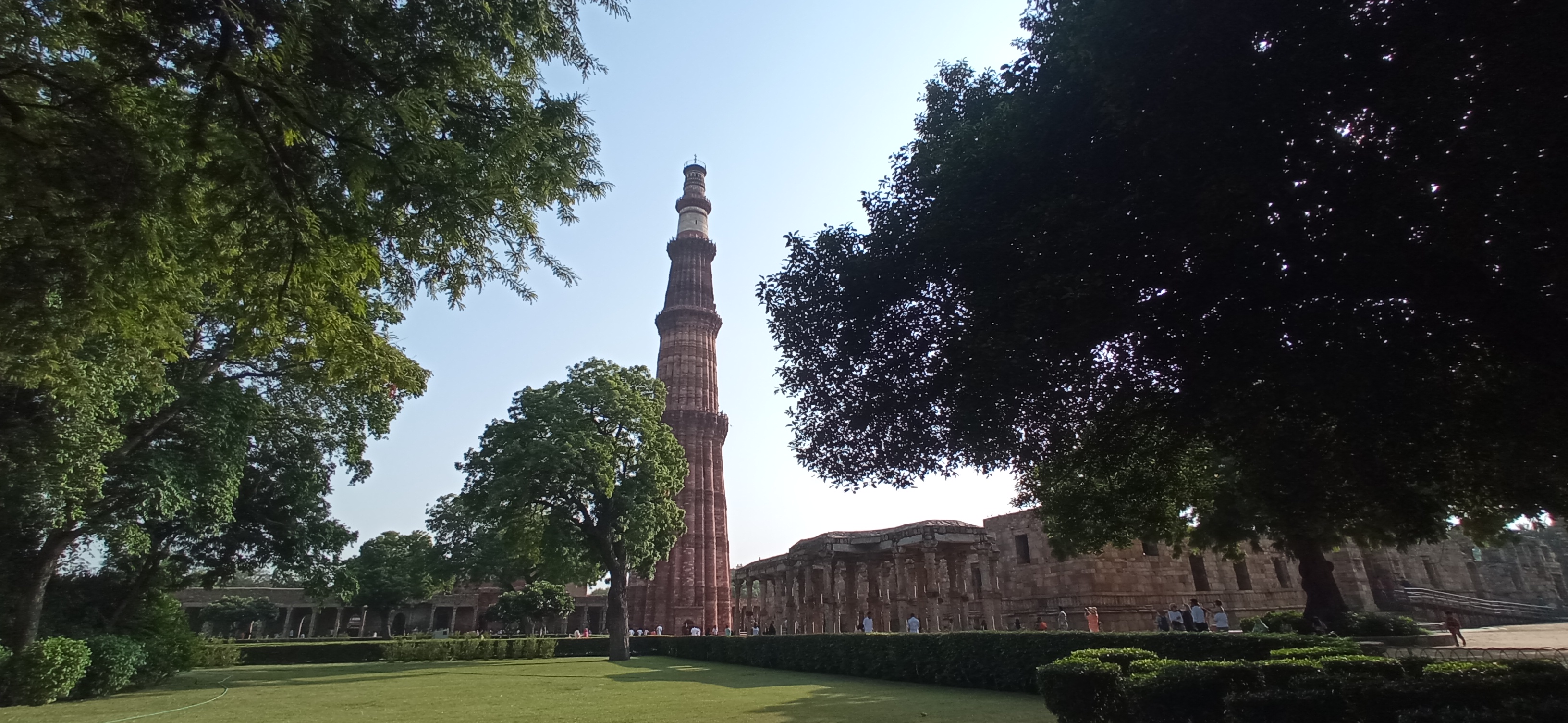 ভারতীয়-মুসলিম স্থাপত্যকীর্তির অন্যতম নিদর্শন কুতুব মিনার