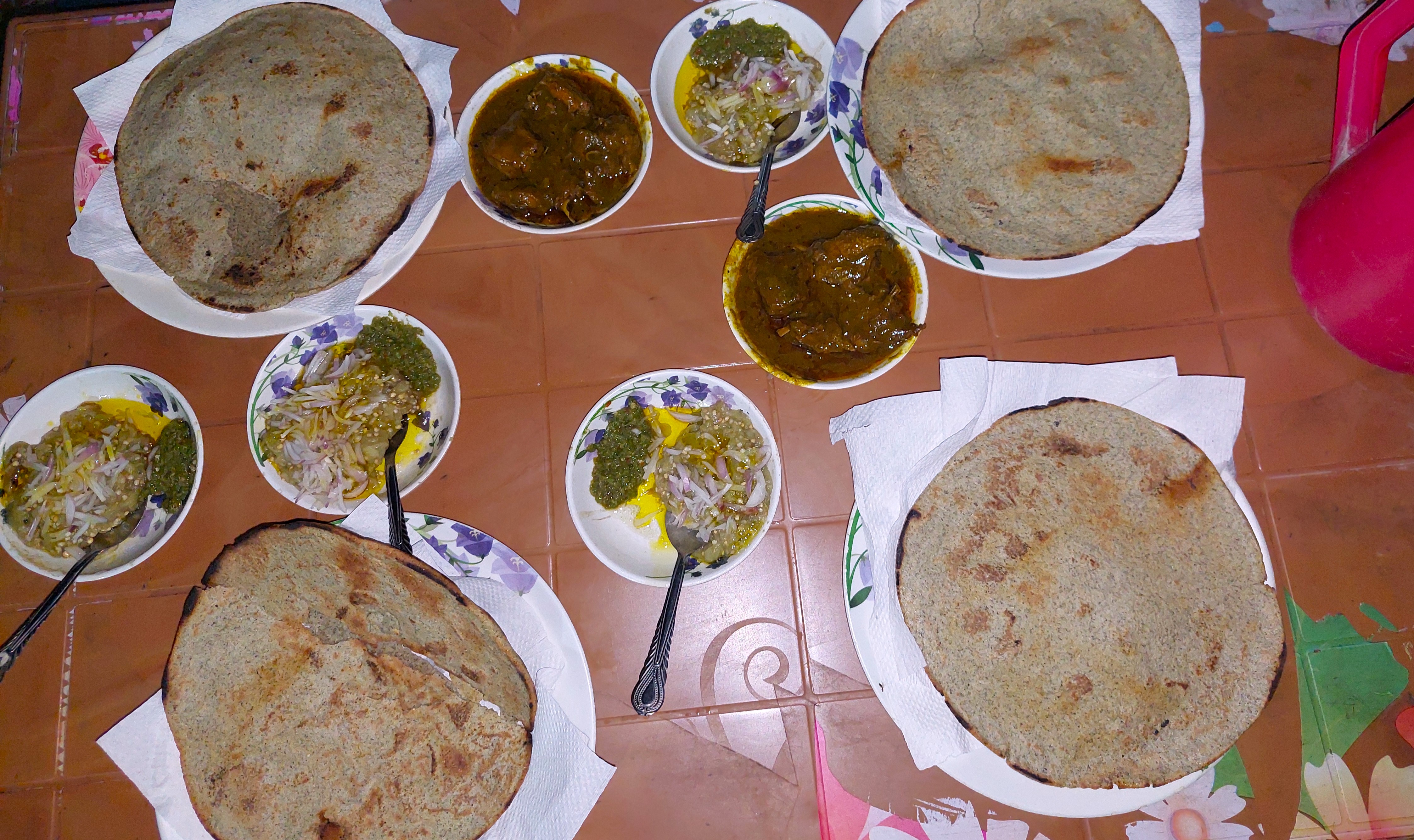 রাজশাহীর কালাইরুটি-ভর্তার স্বাদ নিয়েছেন কি