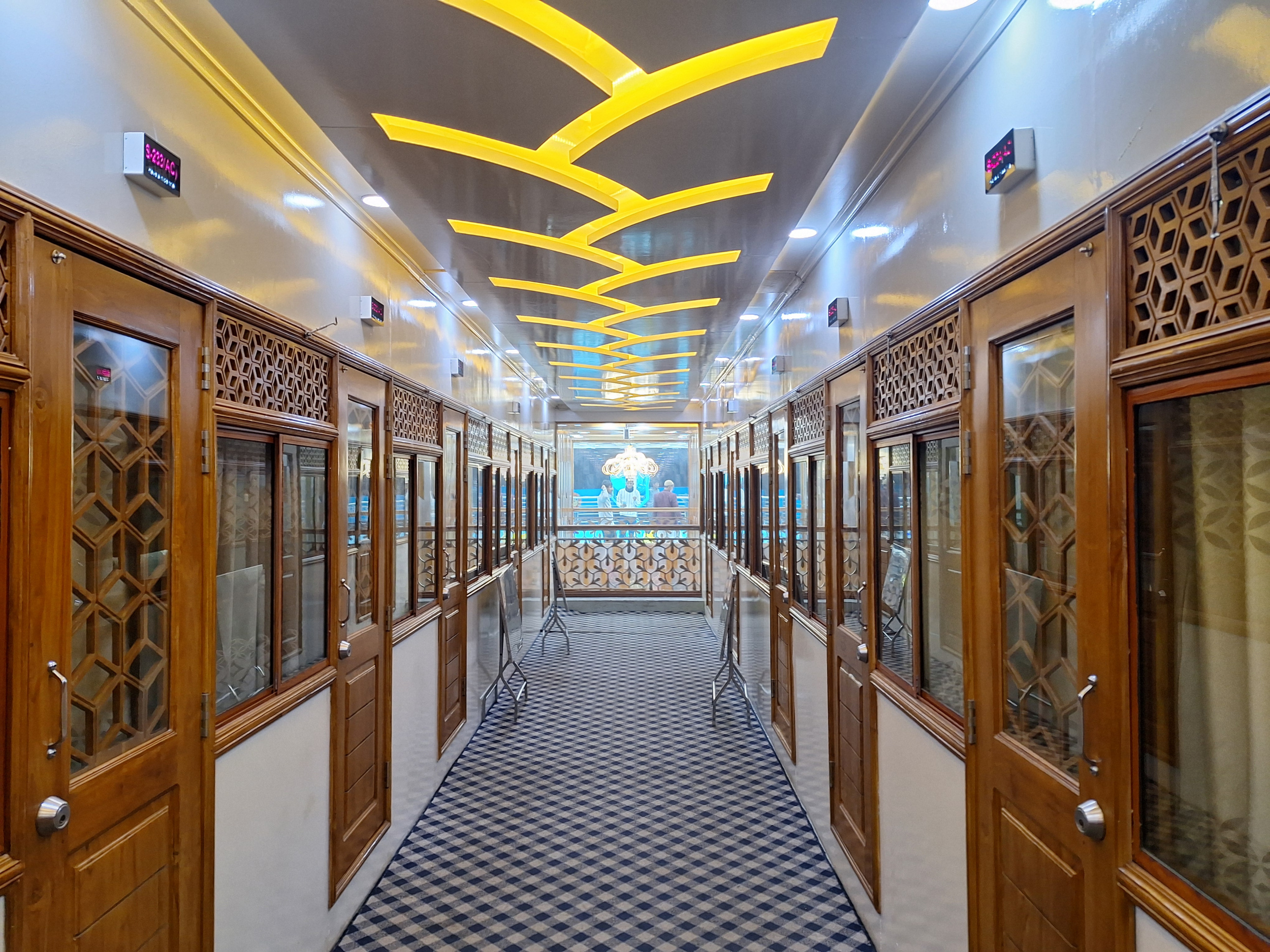 ছুটির দিনে হয়ে যাক ঢাকা-বরিশাল লঞ্চ ভ্রমণ