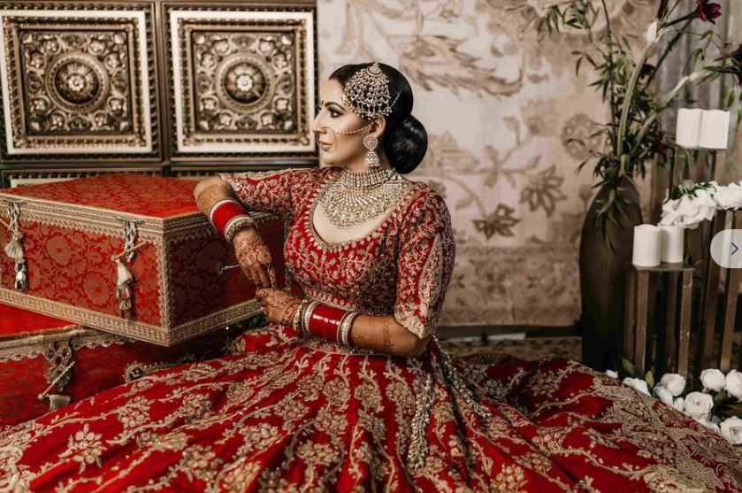 বিয়েতে কেমন লেহেঙ্গা চলছে, কোথায় পাবেন ও বাছাইয়ের টিপস