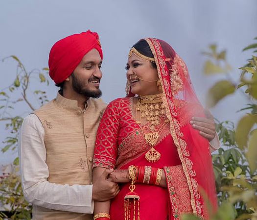 মৌসুমী হামিদের বিয়ের বেনারসি নিয়ে জানালেন ডিজাইনার