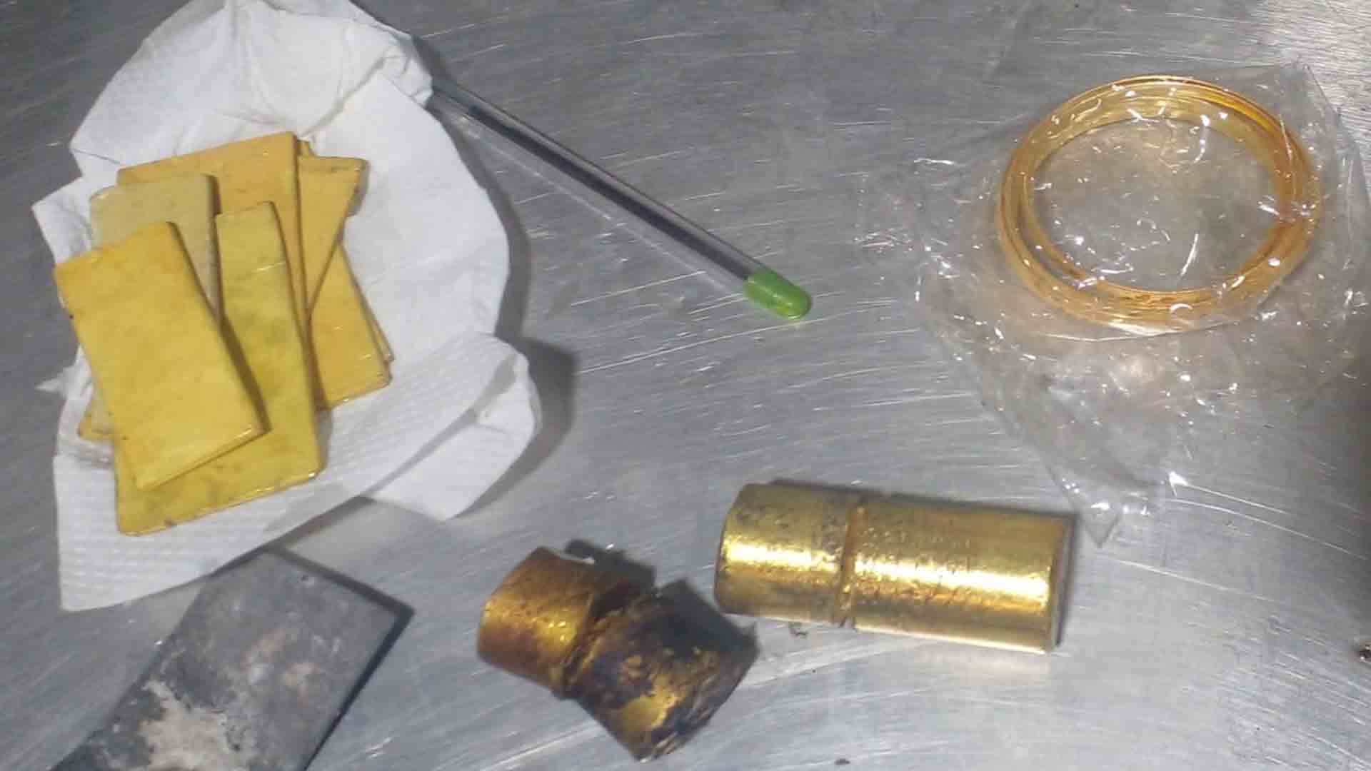 চট্টগ্রাম বিমানবন্দরে ১.৬২ কেজি স্বর্ণসহ যাত্রী আটক