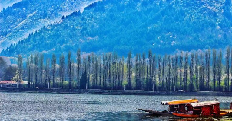 কাশ্মীর ভ্রমণ: যাওয়ার উপায়, দর্শনীয় স্থান ও খরচ