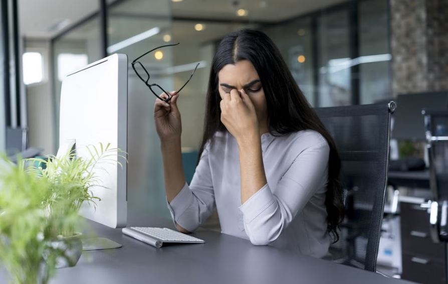 পিরিয়ডের ব্যথা কমানোর ঘরোয়া উপায়, কখন চিকিৎসকের কাছে যাবেন