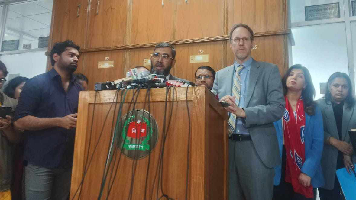 ডিসেম্বরে জাতীয় নির্বাচন আয়োজনের লক্ষ্যে প্রস্তুতি ইসির