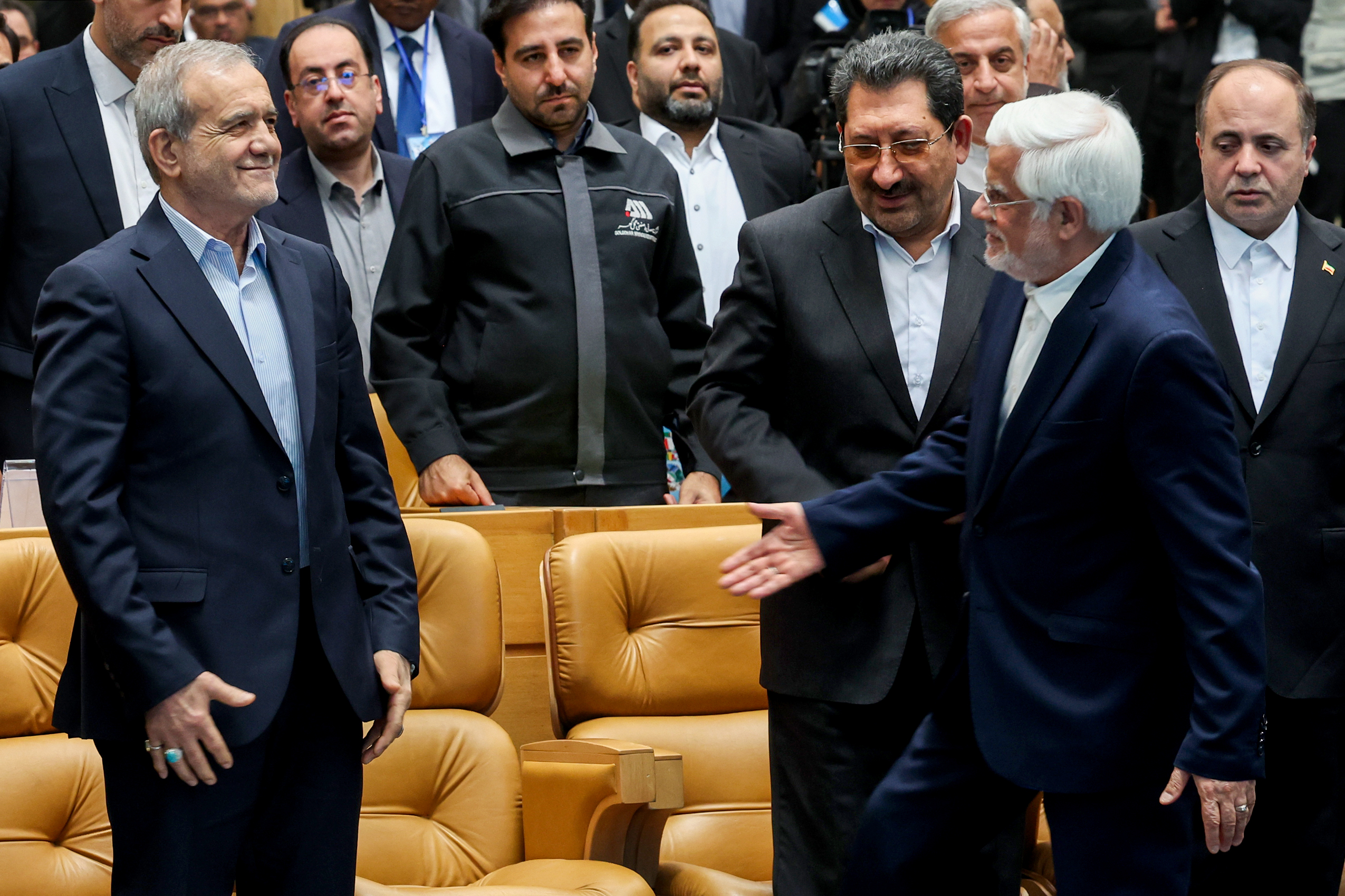 আফ্রিকায় বন্ধু খুঁজছে মধ্যপ্রাচ্যে ‘নিঃসঙ্গ’ ইরান