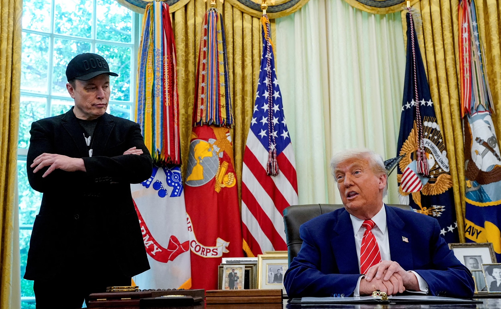 কেন ইলন মাস্ককে দক্ষিণ আফ্রিকায় পাঠাতে চান ট্রাম্প