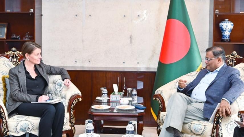 গোয়েন লুইস.jpg