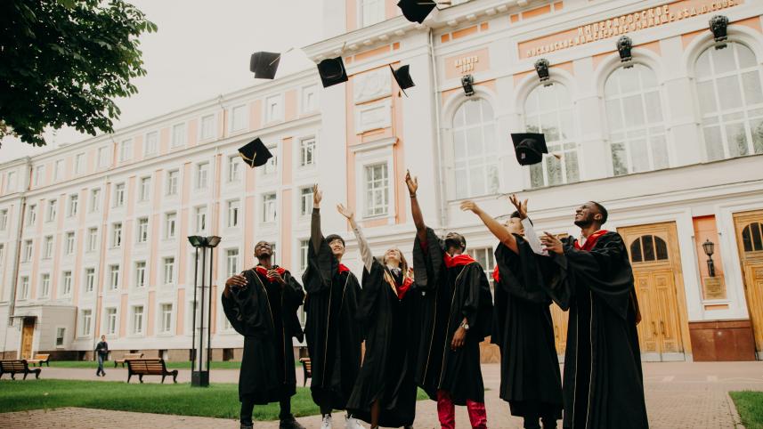 আন্তর্জাতিক শিক্ষার্থী