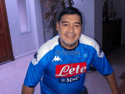 maradona.gif
